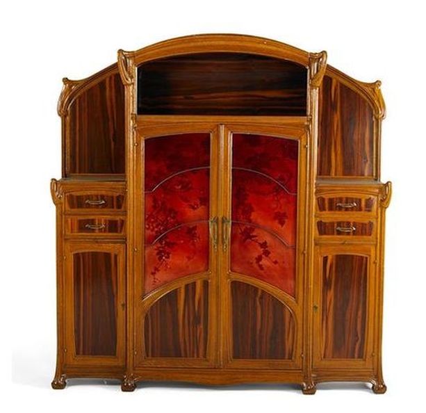 O_GRUBER - Cabinet_1.jpg