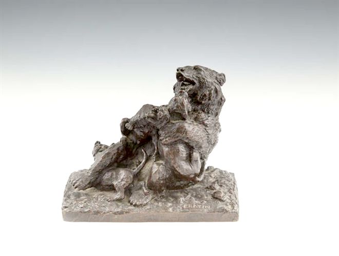 christophe-fratin-an-animalier-bronze-group-of-a-bear-attacked-by-blood-hounds.jpg