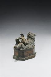 christophe-fratin-ours-se-lavant---sculpture.jpg