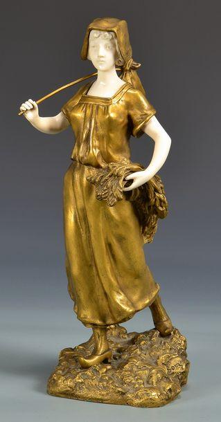 Théophile François SOMME       :  Figurine of a young lady holding a sheaf of wheat